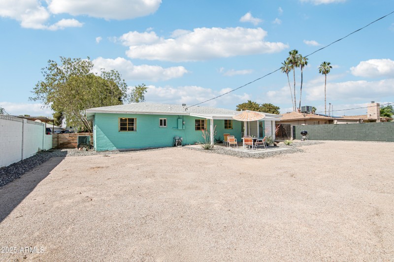 38-print-E Jackson Ave-0306-024