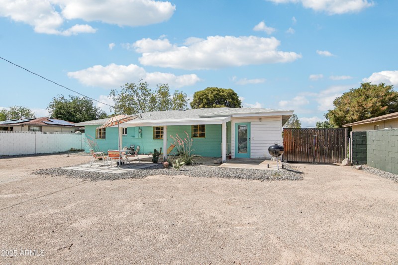 40-print-E Jackson Ave-0306-026