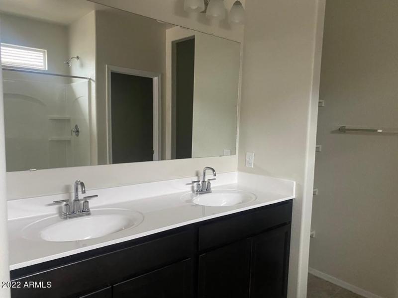 9c227abc-d5bd-49e4-82c5-f6f5618284c4