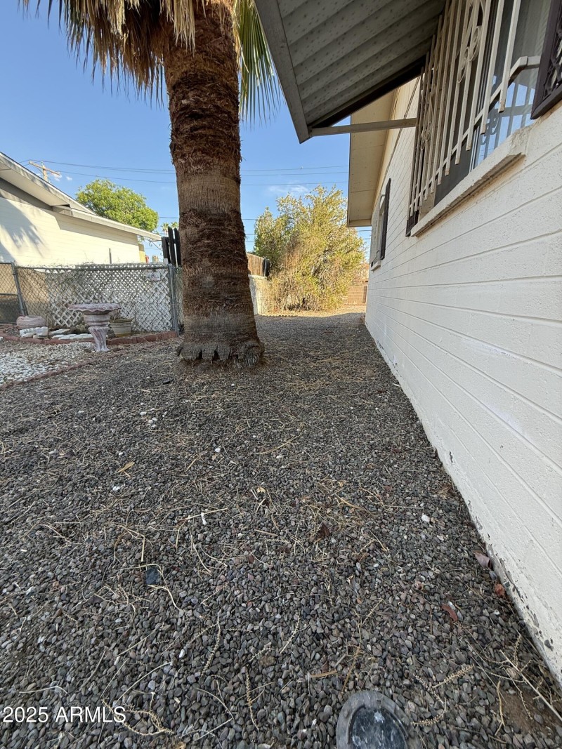 Side-Yard-Boise-street