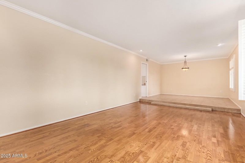 09 - Lawrence living room to dining room