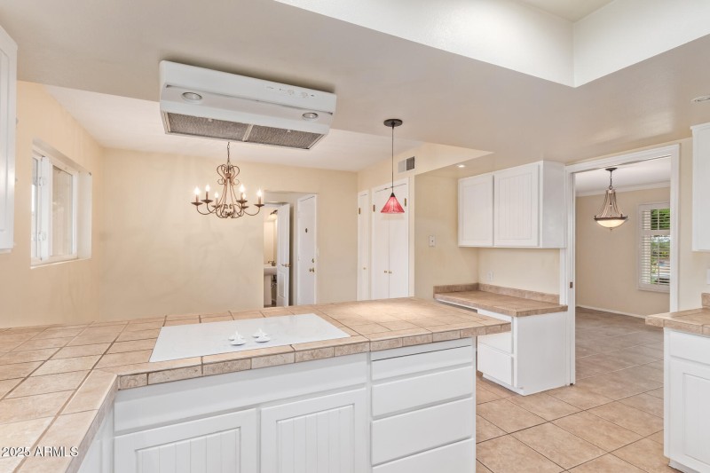 13 - Lawrence Kitchen