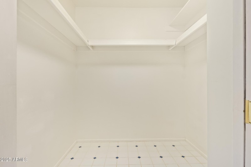 22 - Lawrence primary closet