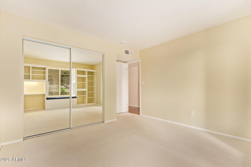 27 - Lawrence Bdrm 3