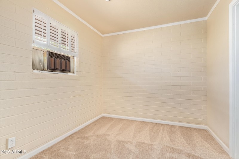 32 - Lawrence bonus room