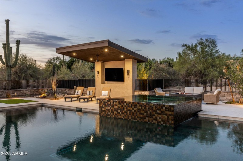 Outdoor entertainment