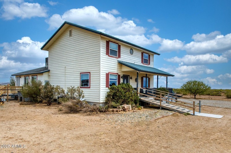 062052-6464 North Six Gun Road_hdr