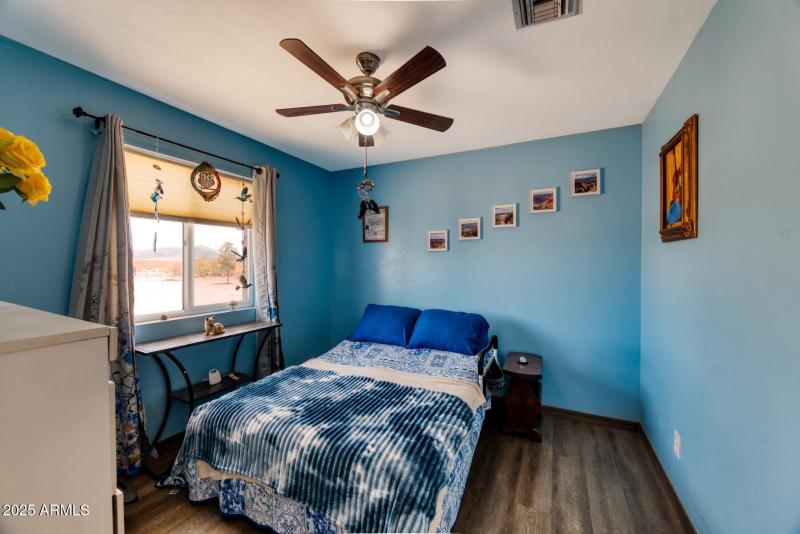 082029-6464 North Six Gun Road_hdr