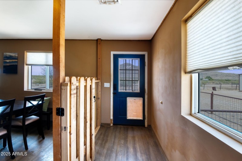 082071-6464 North Six Gun Road_hdr