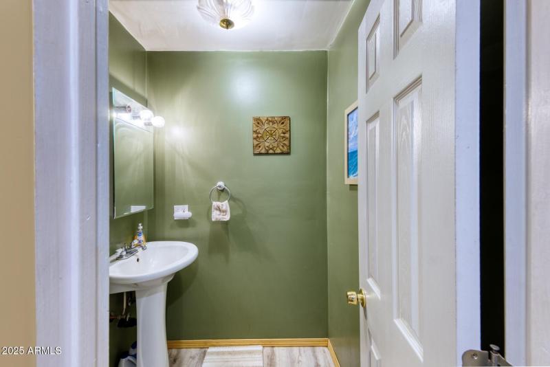 082211-6464 North Six Gun Road_hdr