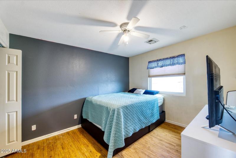 082393-6464 North Six Gun Road_hdr