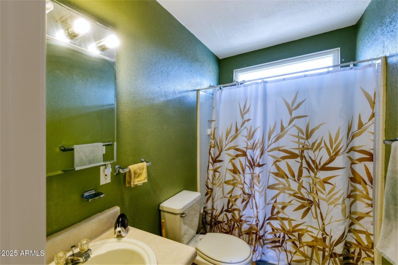 082421-6464 North Six Gun Road_hdr