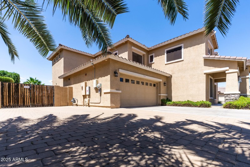 08_18432_Port_Royale8_mls