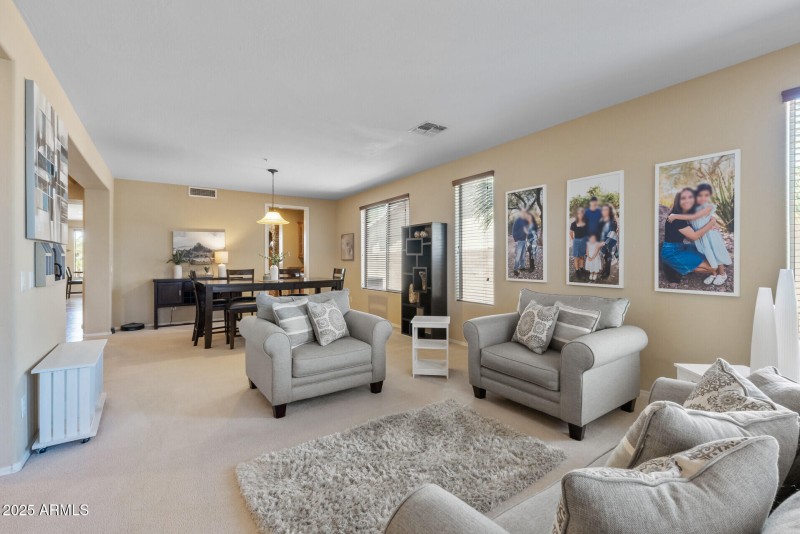 18_18432_Port_Royale18_mls