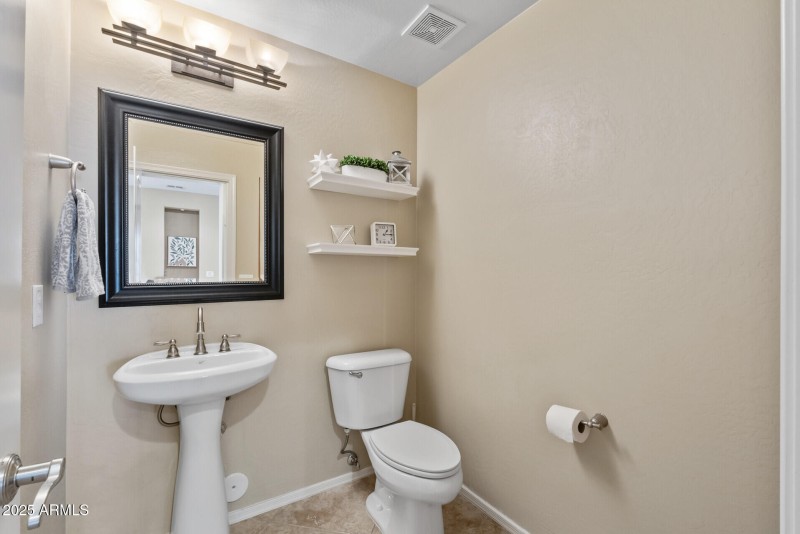 47_18432_Port_Royale47_mls