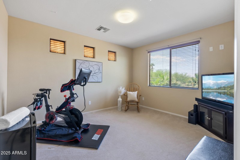 70_18432_Port_Royale70_mls