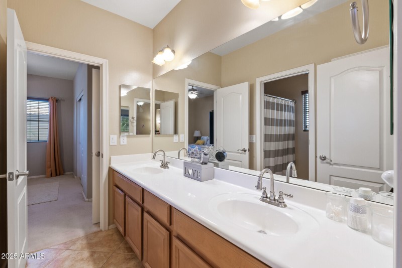 80_18432_Port_Royale80_mls