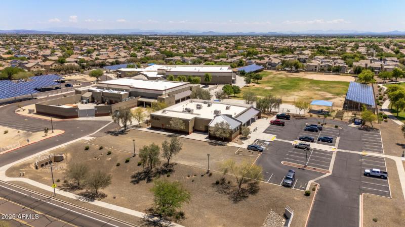 129_18432_Port_Royale129_mls