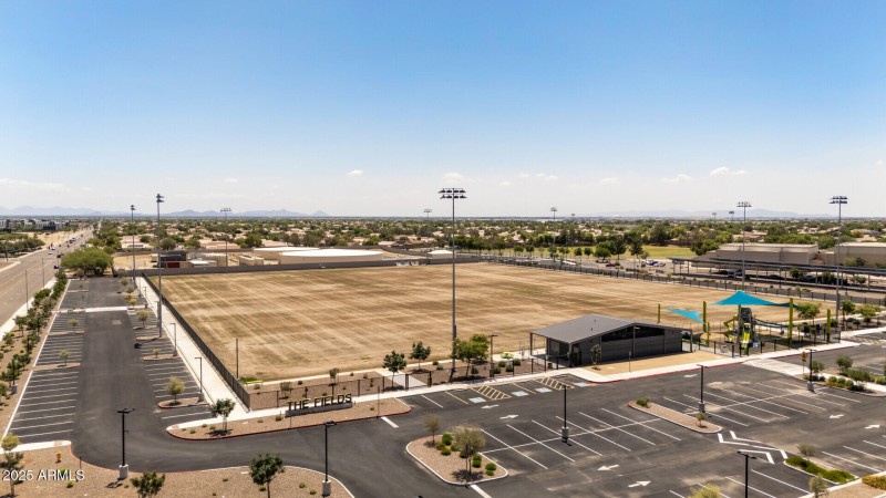 131_18432_Port_Royale131_mls