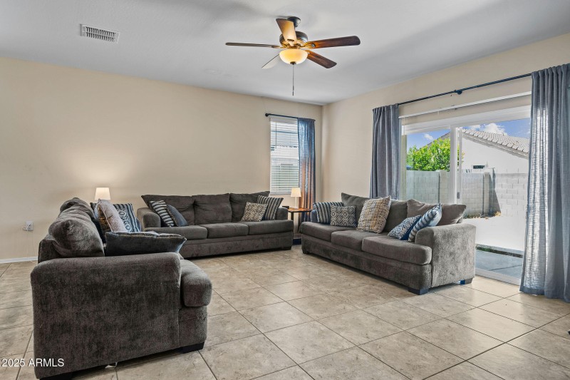 36412WPampolomaRd-11