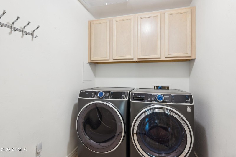 23-web-or-mls-5350-e-deer-valley-dr-1214