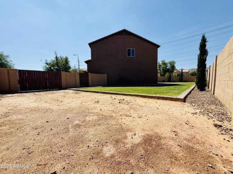 D359340F-F733-4E40-BD15-F8EEDB1BAD63_1_2