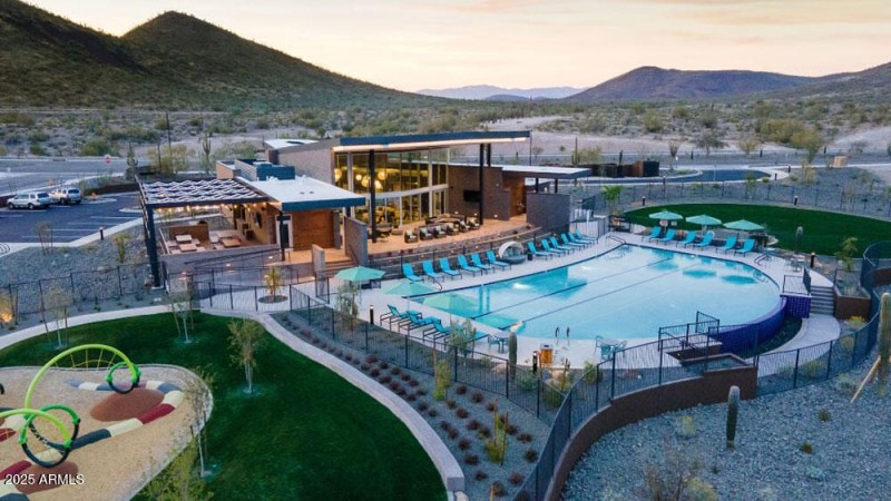 Mystic Clubhouse Drone3 (1)