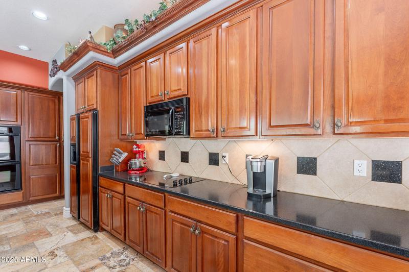 19-web-or-mls-Kenwood-19