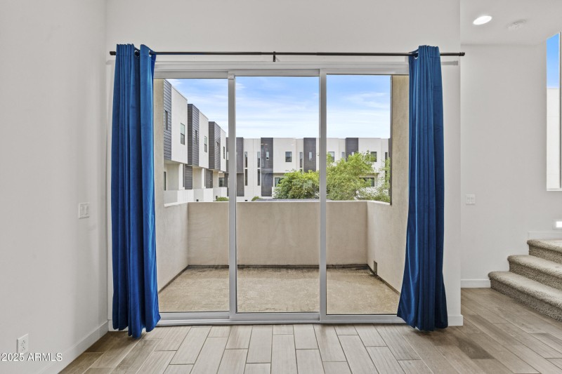 325 E Coronado - 16_dsc00573