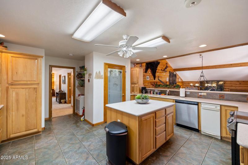 2ACR1027-Greer-AZ-15