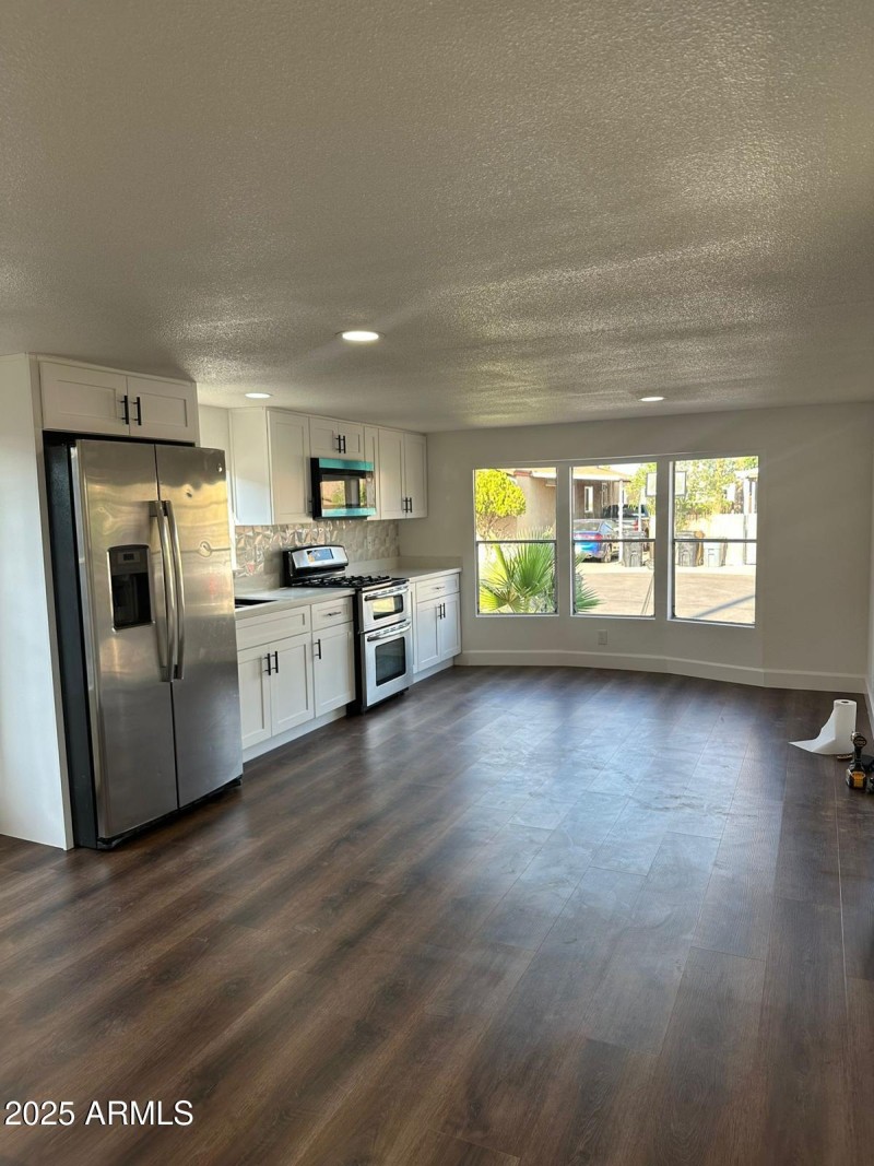 PHOTO-2025-06-03-19-44-37