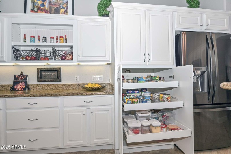 Kitchen-Slide-Out Pantry
