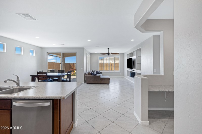 25974 W Horsham Dr-9