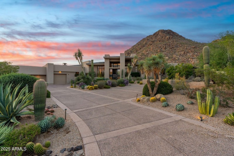 59-web-or-mls-10040-e-happy-valley-rd