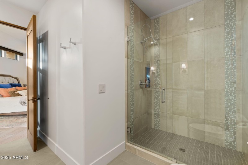 43-web-or-mls-10040-e-happy-valley-rd