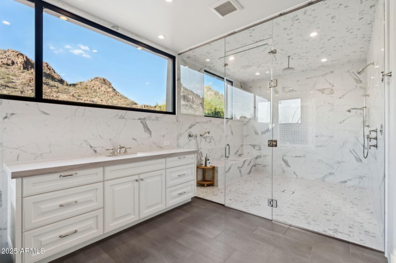 30-web-or-mls-10040-e-happy-valley-rd