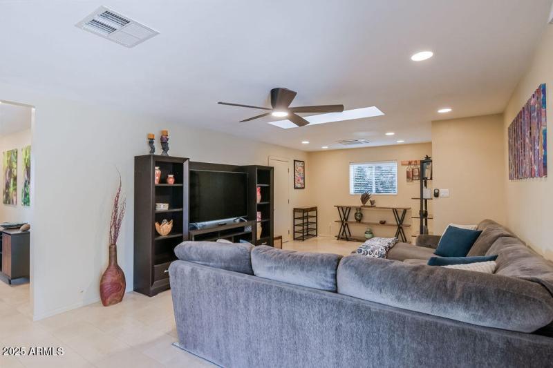 LivingRoom-2
