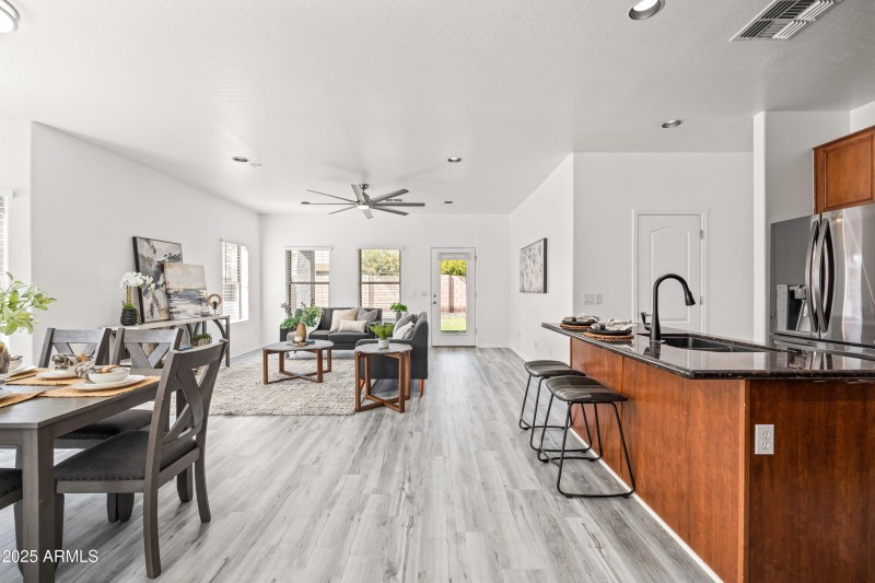 3a dining kitchen split