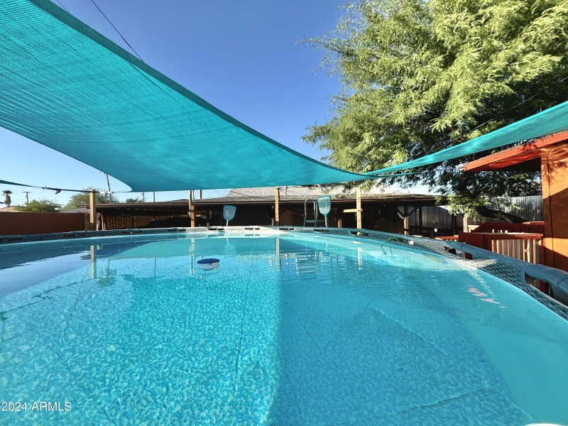 241 W 3rd Pool 2