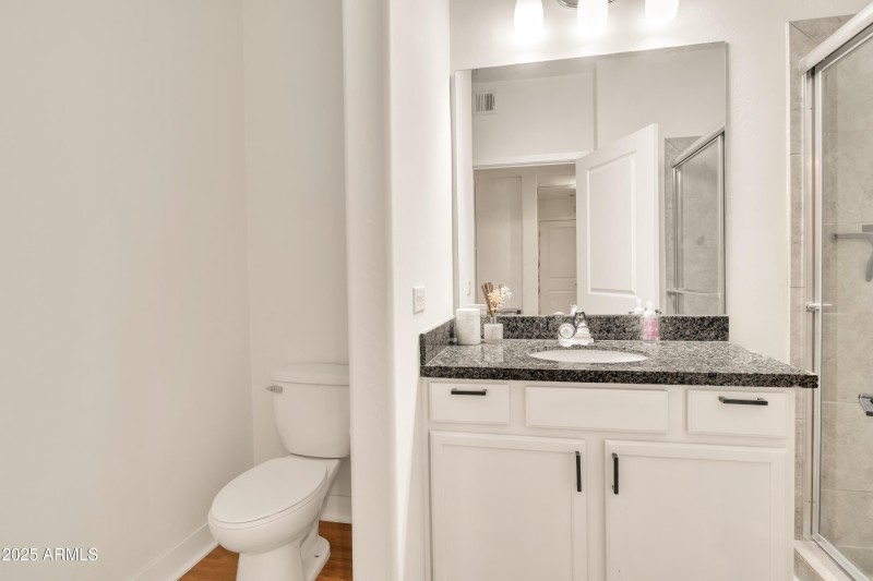 5450 E Deer Valley Dr 1004-18