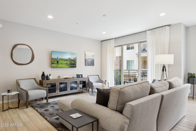 3-web-or-mls-17850-n-68th-st-2138