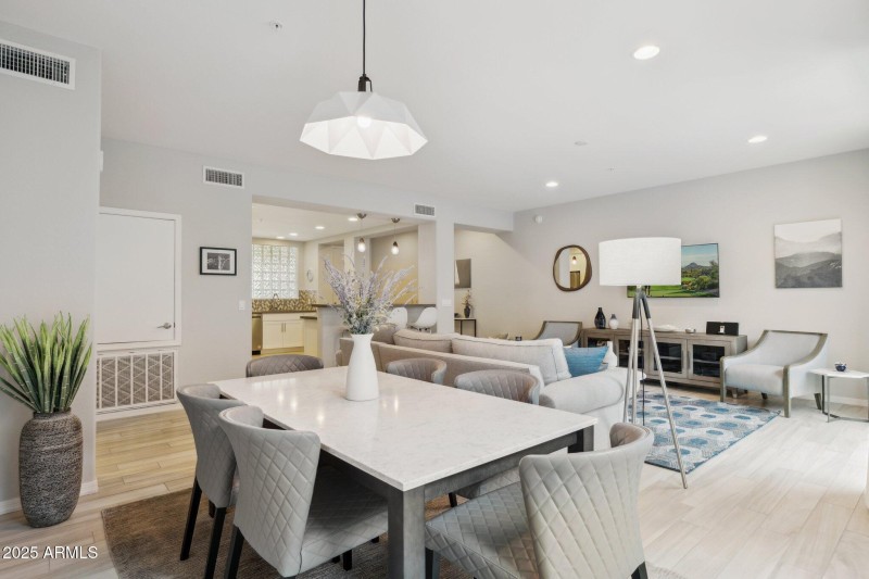 10-web-or-mls-17850-n-68th-st-2138