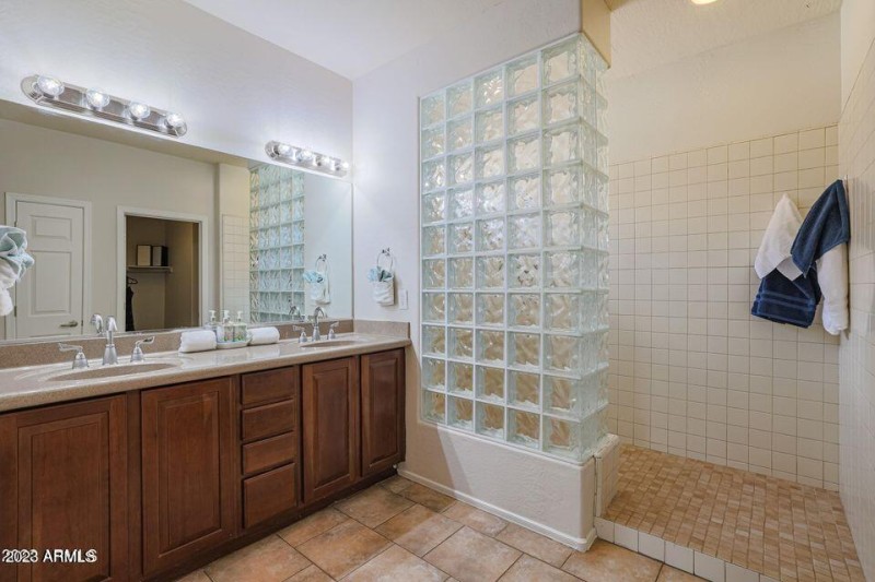 20220217153814490539000000-o