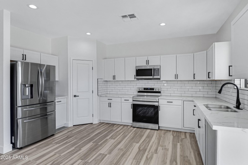 36257 W Highland Avenue