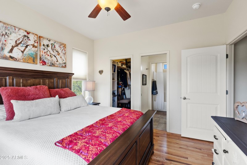 026_2nd Bdrm Full bath & Closet