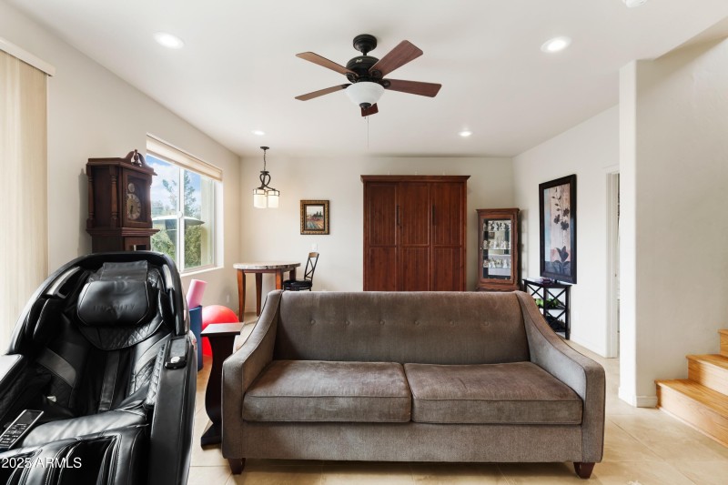 032_Family Rm 2 wMurphy Bed