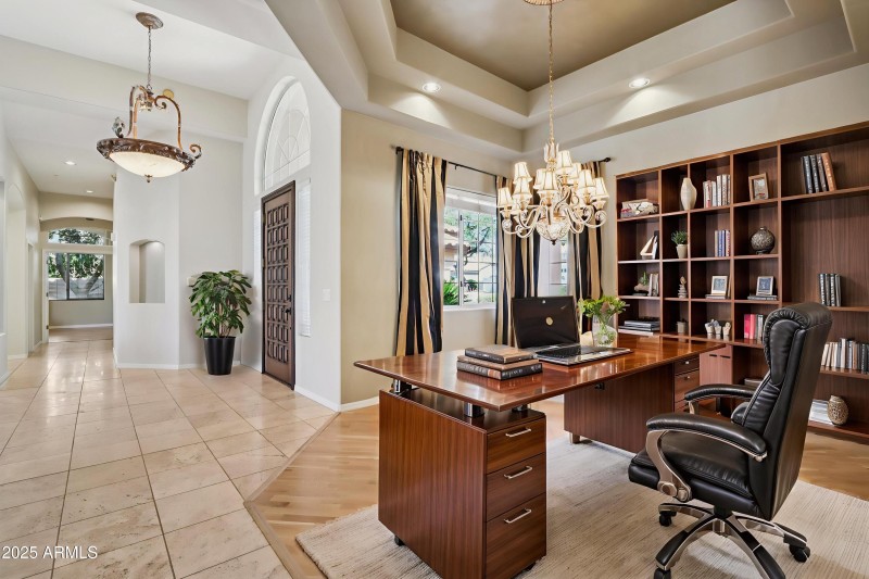 Office/Formal Dining room