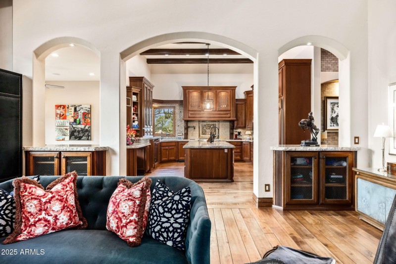 27-Living Room to Kitchen