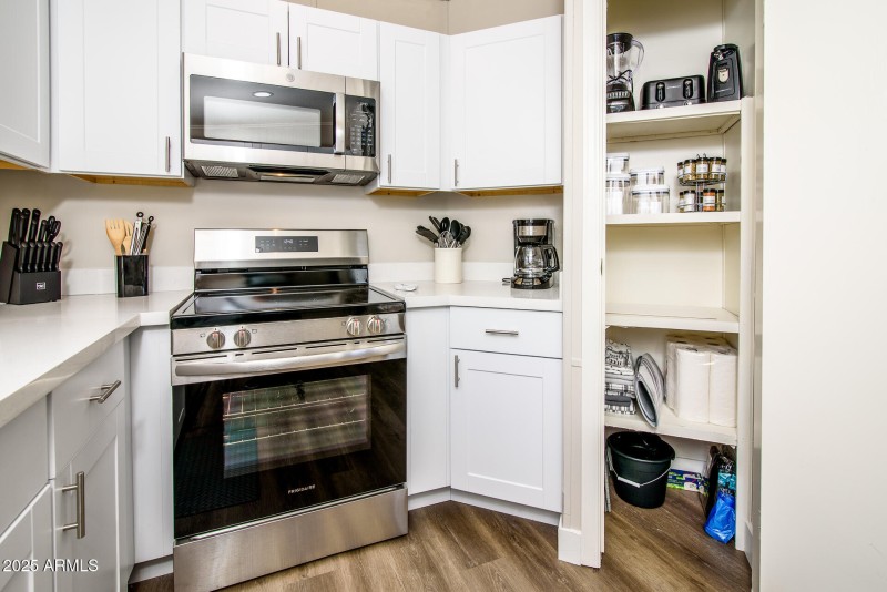 1672 E Augusta Ave-7243-Edit-Edit