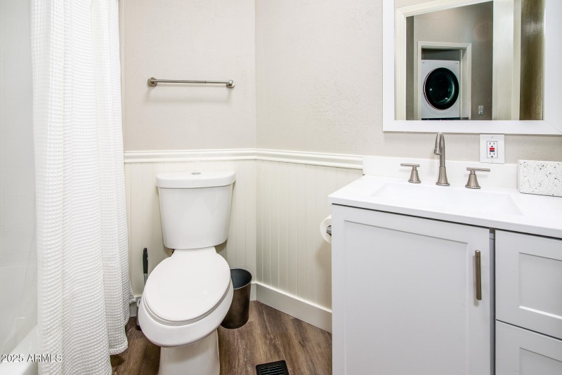 1672 E Augusta Ave-7245-Edit